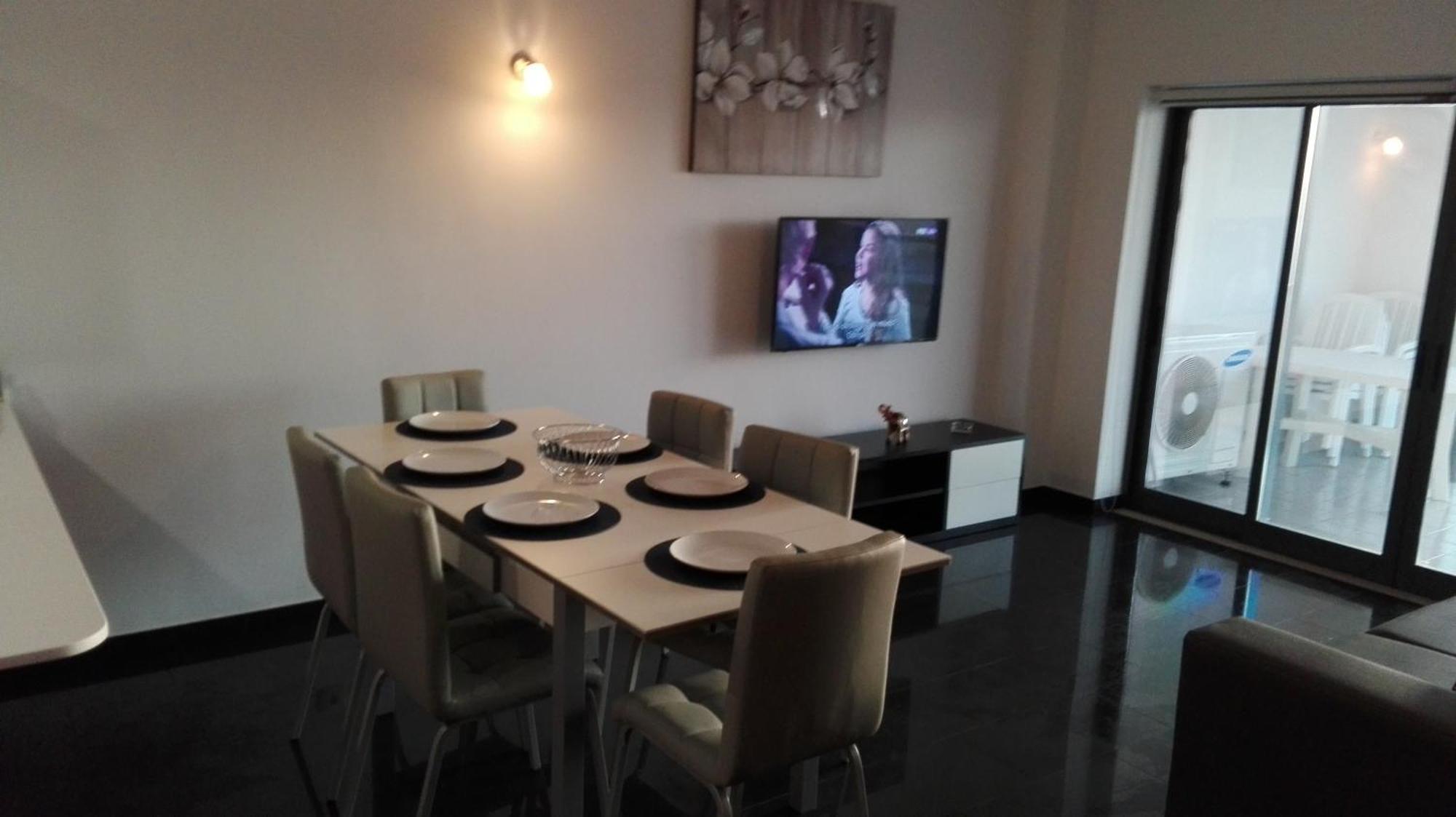 Rocha T Apartments ปอร์ติเมา ภายนอก รูปภาพ